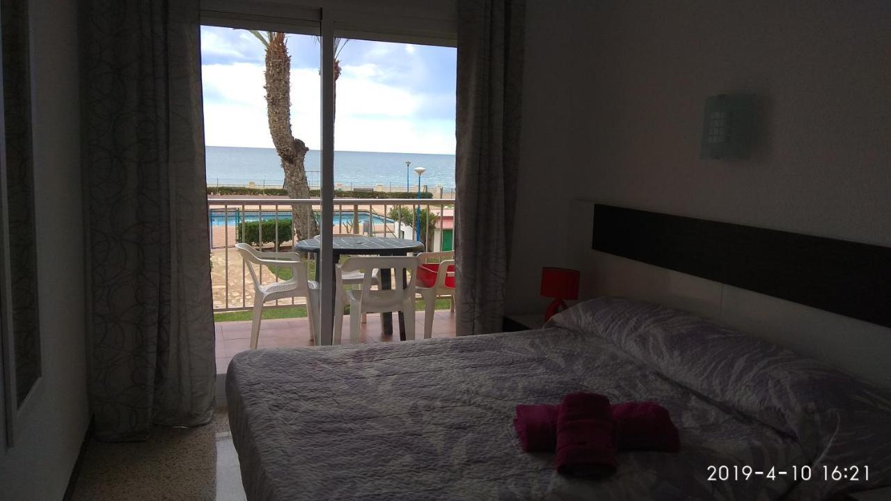 Apartamento Primera Linea De Mar Denia Exterior foto