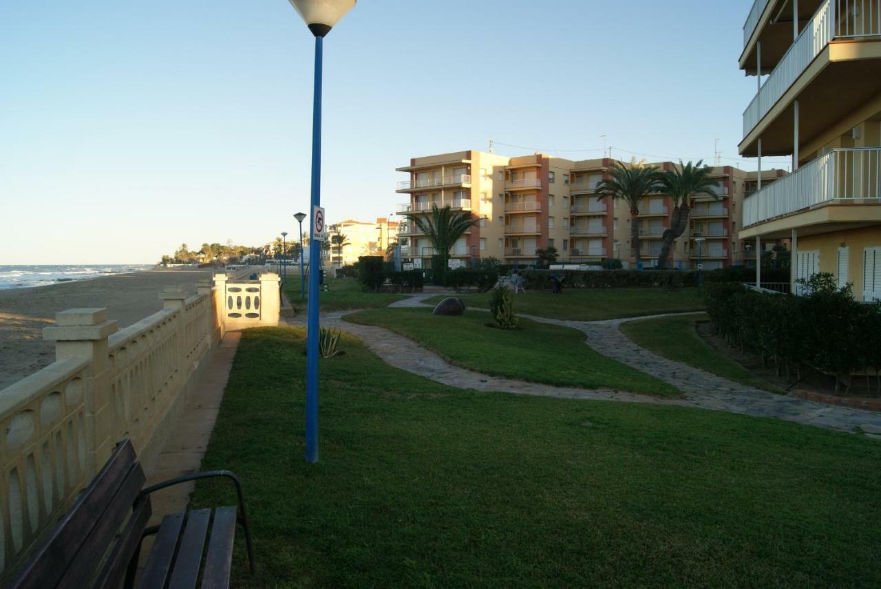 Apartamento Primera Linea De Mar Denia Exterior foto